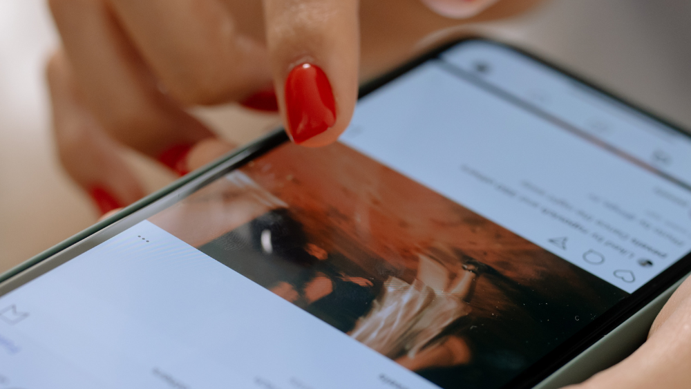 Instagramストーリーズの正しい使い方って？意外と知らない活用法と機能を解説