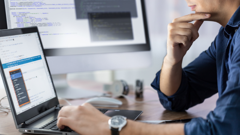 SNSとホームページを連動させる集客戦略